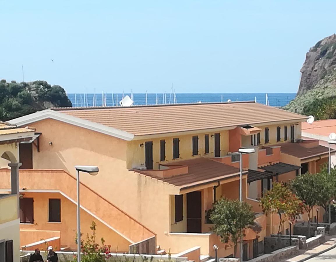 Grazioso Attico Vicino Alla Spiaggia E Al Centro Кастелсардо Екстериор снимка